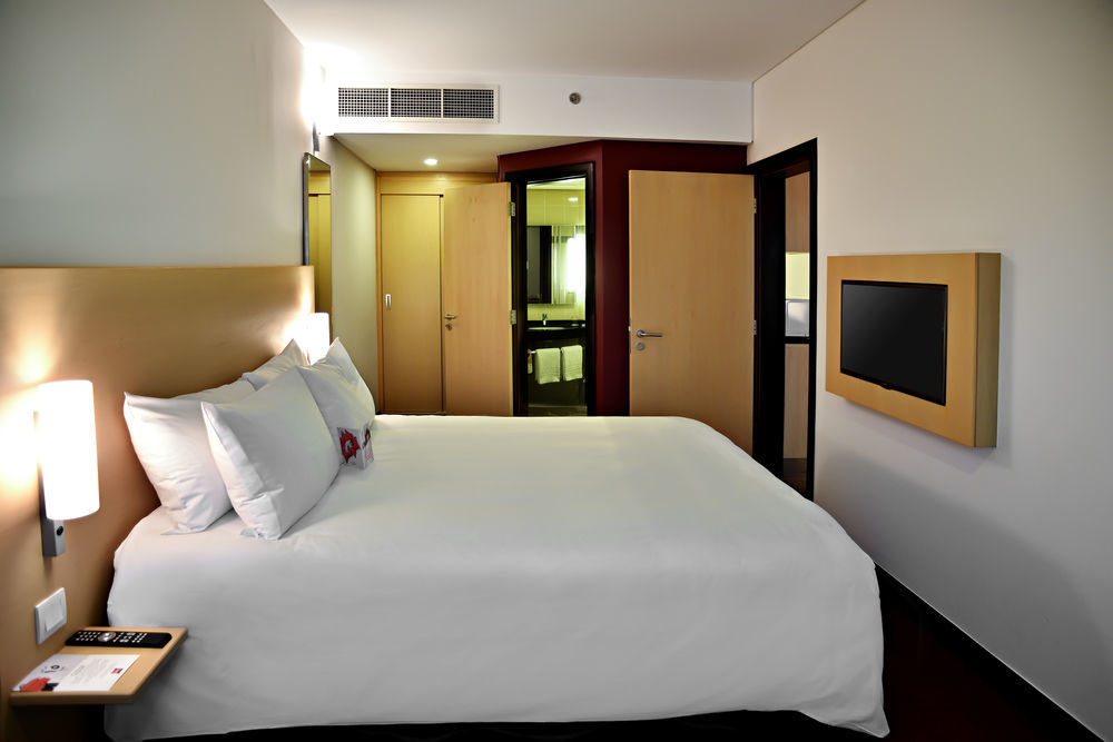Ibis Seef Manamah Buitenkant foto